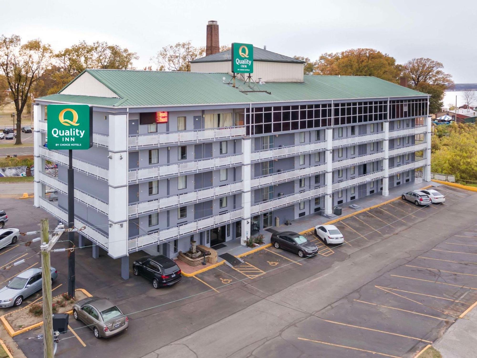 Downtown Inn & Studio Suites Мемфис Екстериор снимка